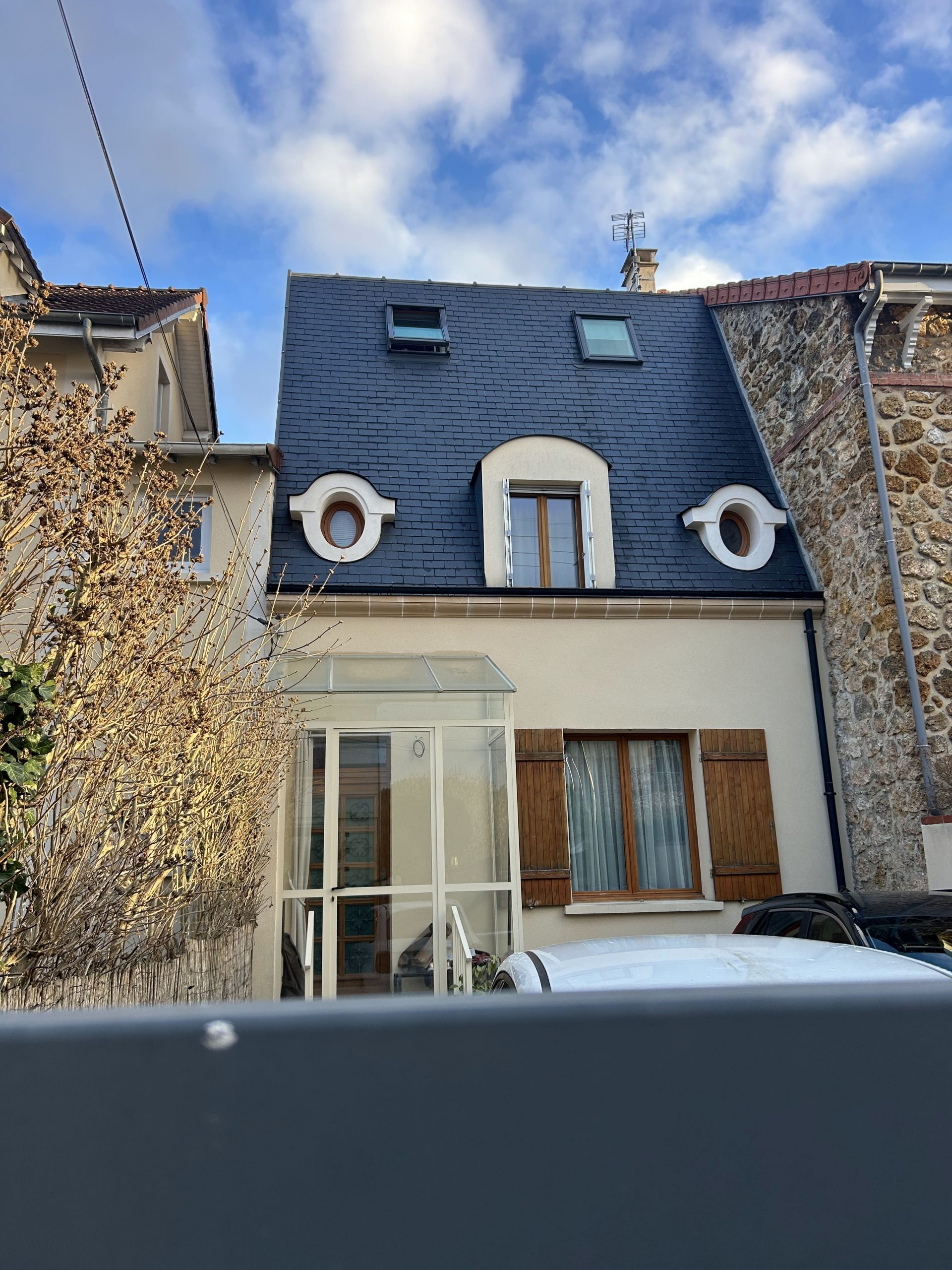 Surélévation de maison à La Garenne-Colombes : renforcement de la structure et des fondations en béton par Nikoprobat